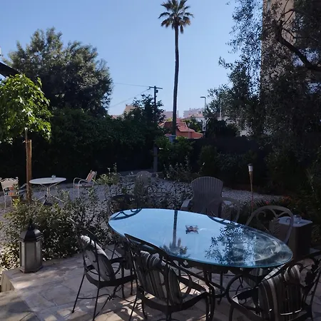 Floribel Guest house *