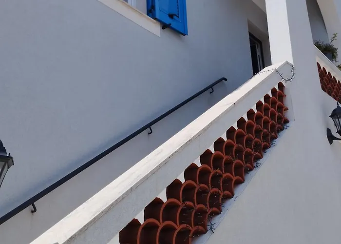 Casa de hóspedes Floribel 3*